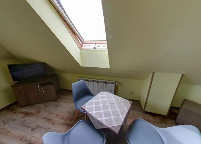 ホームステイ Avena