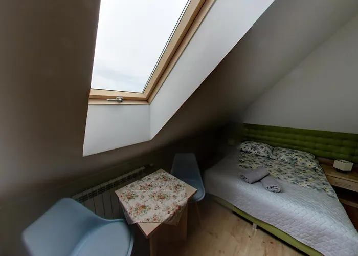 ホームステイ Avena *