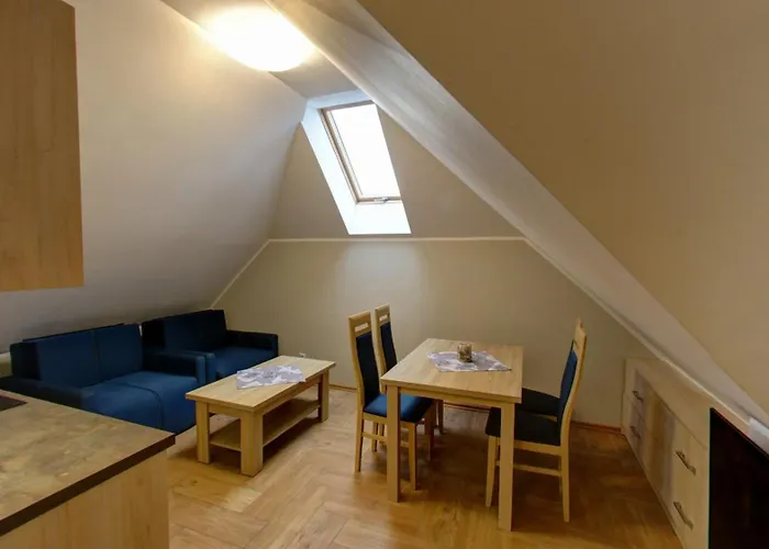 Avena ホームステイ ニエホジェ