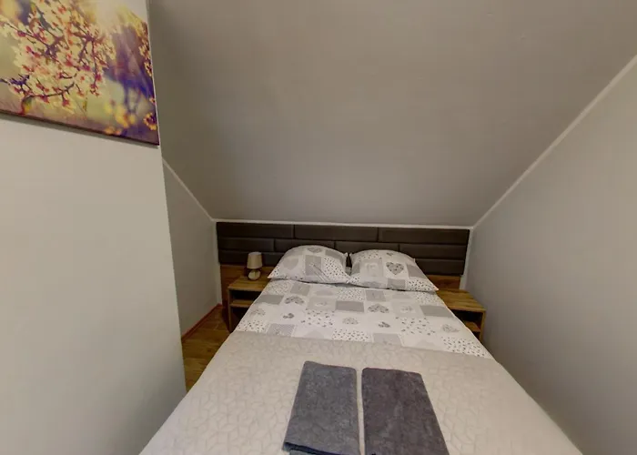 ホームステイ Avena *