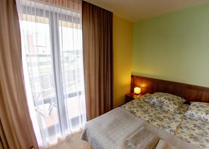 ホームステイ Avena *